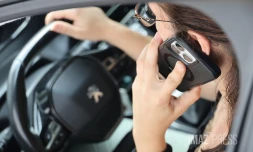 Téléphone au volant 