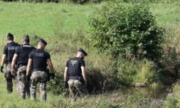 Des gendarmes participent aux recherches pour retrouver Lina, une adolescente de 15 ans disparue dans le secteur de Saint-Blaise-la-Roche, dans le Bas-Rhin, le 28 septembre 2023 ( AFP / Frederick FLORIN )