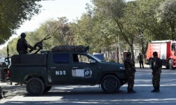 Des forces de sécurité devant l'université de Kaboul prise d'assaut le 2 novembre 2020 par des hommes armés  