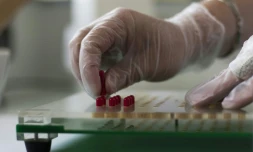 Un médecin et une infirmière en Italie sont soupçonnés d'avoir tué des dizaines de personnes à l'aide de médicaments