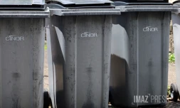 poubelles grises