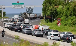Fytia - Fortes pluies dans l'ouest - route du littoral basculée
