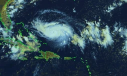 Cyclone Dorian menace Bahamas