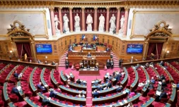 Le Sénat entame mercredi son marathon budgétaire par l'examen du budget de la Sécurité sociale, une occasion pour la droite de marteler son opposition inflexible à la suspension de la réforme des retraites ( AFP / Bertrand GUAY )