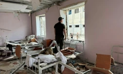 Un dortoir de l'établissement pénitentiaire de Bilenke, en Ukraine, attaquée par la Russie le 29 juillet 2025