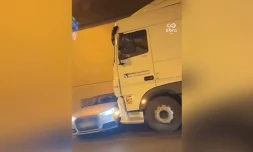 Chambéry : un automobiliste traßné sur plus de 300 mÚtres par un camion-citerne