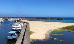 La plage des Roches Noires fermée pendant deux semaines 
