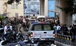 Une source proche du Hezbollah a annoncé mardi que «des centaines de membres» du mouvement «avaient été blessés par l’explosion simultanée de leurs bipeurs». © PHOTO: AFP