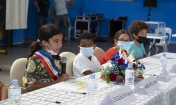 Les Avirons : installation du premier conseil municipal des enfants
