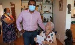 Marie-Andrée Van Dionant fête ses 100 ans, à Saint-Leu