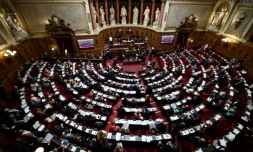 Le Sénat vote pour prolonger deux ans l'encadrement des loyers ( AFP / Anne-Christine POUJOULAT )
