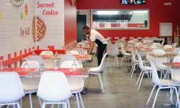 restaurant distance  coronavirus 