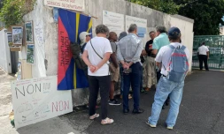 Parc du volcan : l'association Domoun la plaine mobilisée devant le Département 