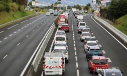 embouteillages Est vers saint-denis, le chef-lieu 