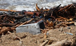 déchets front de mer cyclone Garance 