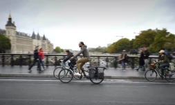 Photo prise pendant une journée "sans voiture",  à Paris le 1er octobre 2015 