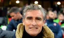 Olivier Dall?Oglio, alors entraîneur de Dijon, suit le match contre Rennes au  Roazhon Park, le 8 décembre 2018 