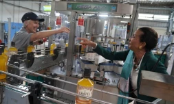Visite usine Chatel Huguette Bello mars 2023 