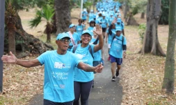 Saint-Denis a organisé la marche bleue pour les "gramounes"