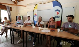 Fusion des dispositifs de sécurité contre le risque requin : la Ligue Réunionnaise de Surf alerte sur l’incertitude pour 2025