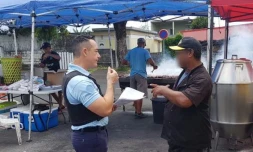 Saint-Benoît : deux stands de vente de poulets suspendus pour infractions graves à l'hygiène