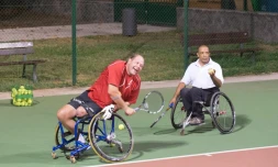 Tennis fauteuil