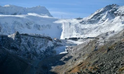 Le glacier Rettenbach, au-dessus de Sölden en Autriche , le 25 octobre 2018 