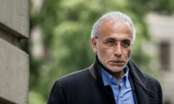 L'islamologue suisse Tariq Ramadan, le 27 mai 2024 à Genève ( AFP / Fabrice COFFRINI )