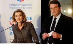 Le président du comité d'organisation de la primaire Thierry Solère et Anne Levade, présidente de la Haute Autorité de la primaire, annoncent les résultats à Paris le 27 novembre 2016