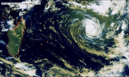 La tempête tropicale modérée Amara à 1 785 kilomètres de La Réunion