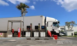 Station service poids lourd