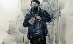 Croquis d'audience réalisé le 15 septembre 2021 montrant Salah Abdeslam (L), principal accusé au procès des attentats du 13-Novembre, devant la cour d'assises spéciale de Paris