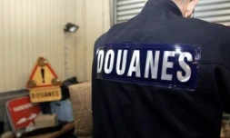 Les douanes françaises ont saisi près de 111 tonnes de produits stupéfiants en 2024, dont presque 21 tonnes de cocaïne, une hausse de plus de 74% par rapport à 2023 ( AFP / )