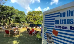 Un livre, un transat