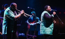 Cyprien et Tim Zéni : deux voix, une trompette, et un torrent d'émotions 