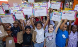 Saint-Denis : des diplômes pour plus de 80 écoliers en natation et en anglais 
