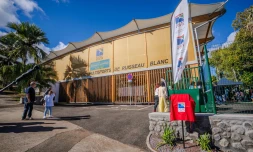 Saint-Denis inaugure un nouveau plateau multisports à la Montagne