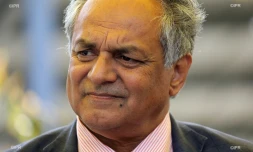  Vêlayoudom Marimoutou