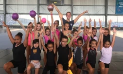 Deux athlètes de haut niveau viennent entraîner les gymnastes saint-paulois