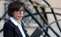 La ministre de la Culture, Rachida Dati, quitte le palais de l'Élysée à Paris, le 25 février 2026 ( AFP / Ludovic MARIN )