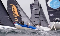 Voile : l'équipage de La Réunion se hisse à la 4ème place de la Spi Ouest France