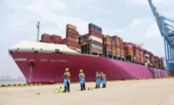 Chine: le ralentissement mondial freine les exportations