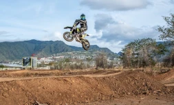 Supermotard du Port : pari réussi et spectacle assuré