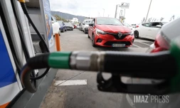 [Photos - Vidéo] Pour une augmentation de leur marge : les gérants de stations-service en colère mobilisés devant la SRPP