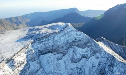 volcan neige 2003