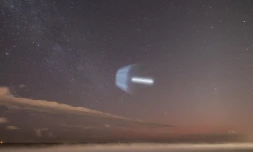 De l'Etang-Salé, il parvient à photographier le lancement d'une fusée SpaceX 