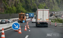 Fytia - Fortes pluies dans l'ouest - route du littoral basculée