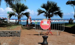 plage et bar fermé