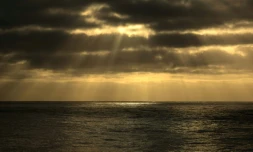 L'aurore sur l'océan Indien, le 19 décembre 2022