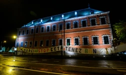 Une bannière hostile à l'accord de libre-échange UE/Canada Ceta, sur la façade du parlement de Wallonie, région francophone de Belgique, le 8 octobre 2016